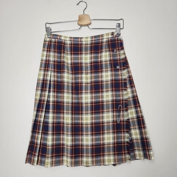 VINTAGE 100% Wool Kilt Skirt Small - Picture 2 of 8